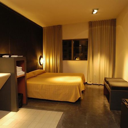 Hotel Ciutat イグアラダ エクステリア 写真