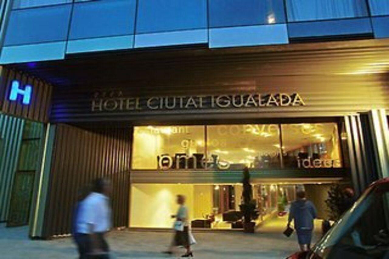 Hotel Ciutat イグアラダ エクステリア 写真