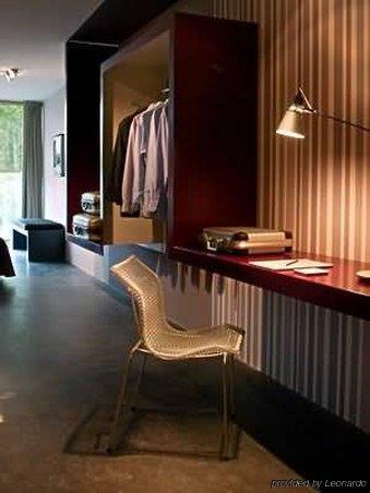 Hotel Ciutat イグアラダ 部屋 写真